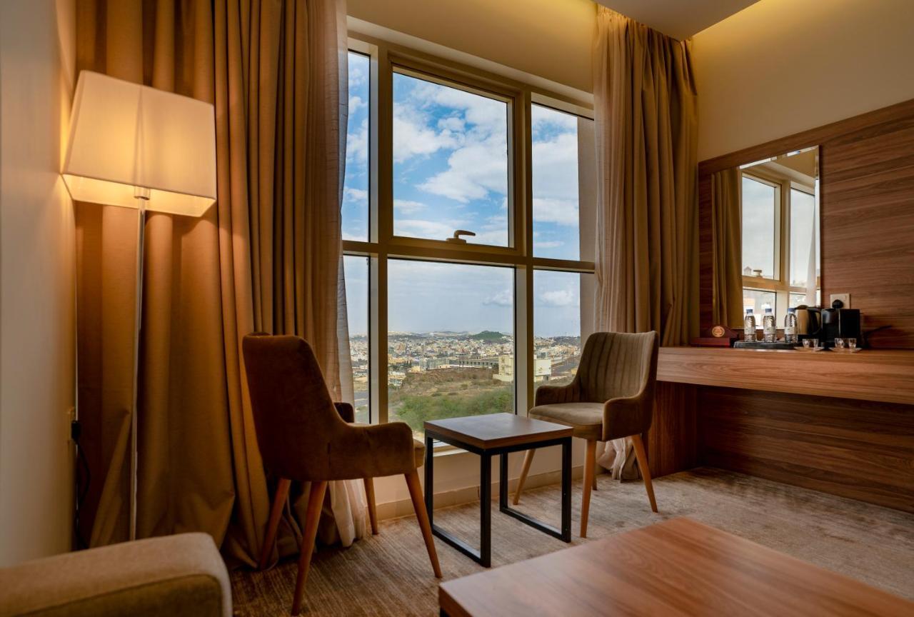 אבהא W Suites Hotel מראה חיצוני תמונה